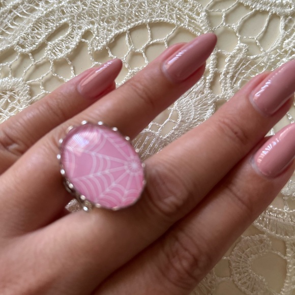 Halloween Pink Spider Web Cameo Ring - Picture 5 of 8
